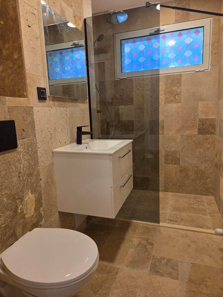 Calea Bucuresti, apartament 2 camere, parter (inalt), recent renovat,.